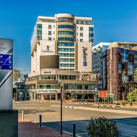 Radisson Blu Gautrain Hotel, Sandton Johannesburg Exterior photo